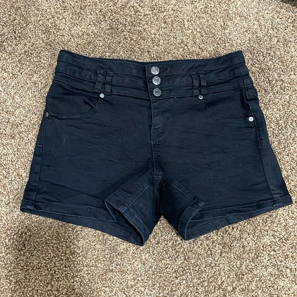 New York & Company Pants - New York & Company black denim shorts size 4 women’s.